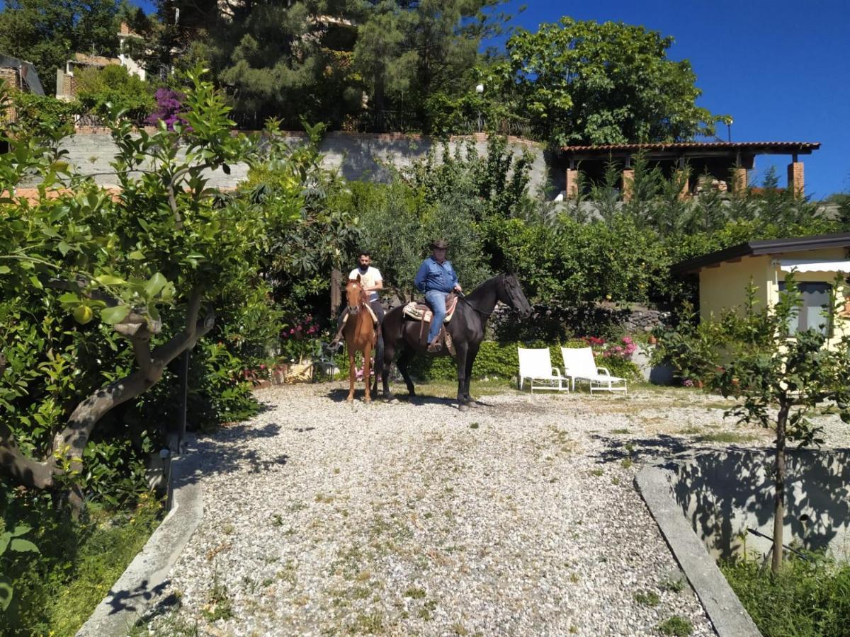 Casa Marietta Villa Forza d'Agro Luaran gambar